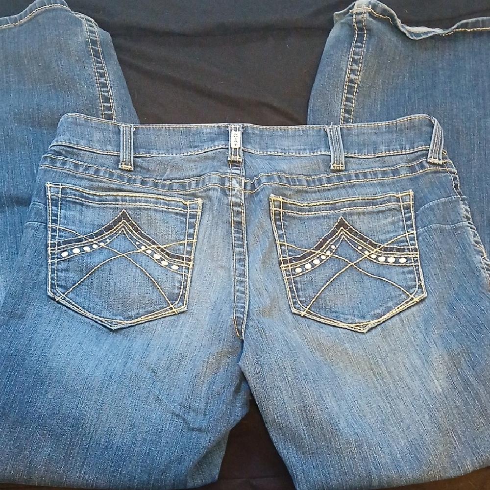 Ariat Women's Classic Blue Straight Leg Jeans - Picture 9 of 9